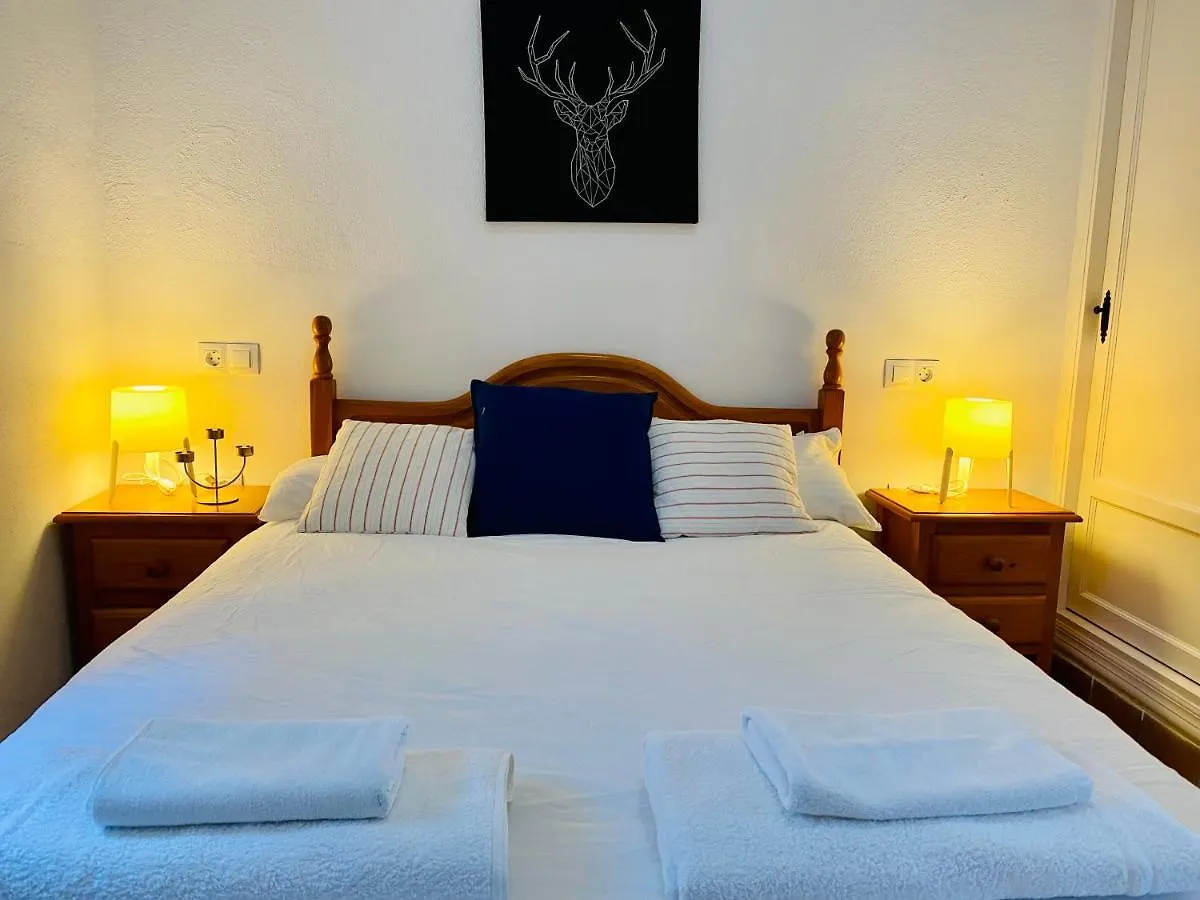 Stay Wild En Las Casitas De Huerta Arriba Benamahoma 0*,